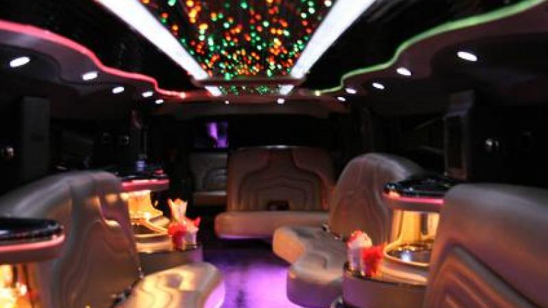 Budapest Hummer limousine with strippers
